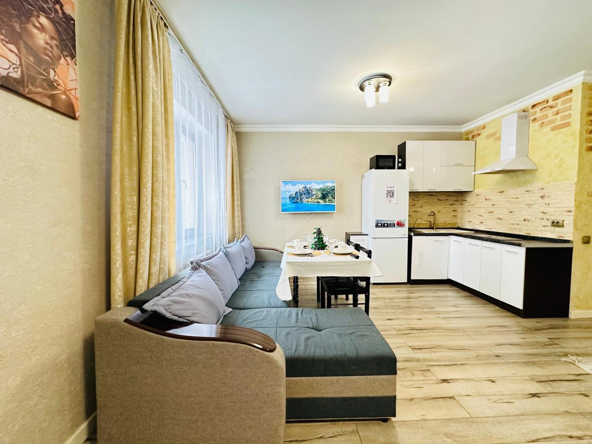 Апартаменти Vostochnyi Park Apartament In The Center Of Алмати Екстер'єр фото