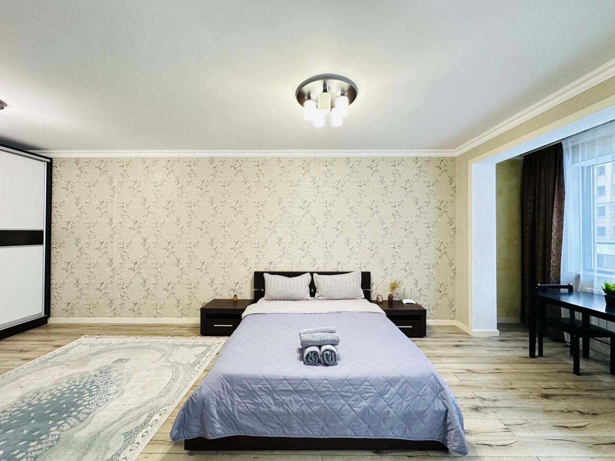 Апартаменти Vostochnyi Park Apartament In The Center Of Алмати Екстер'єр фото